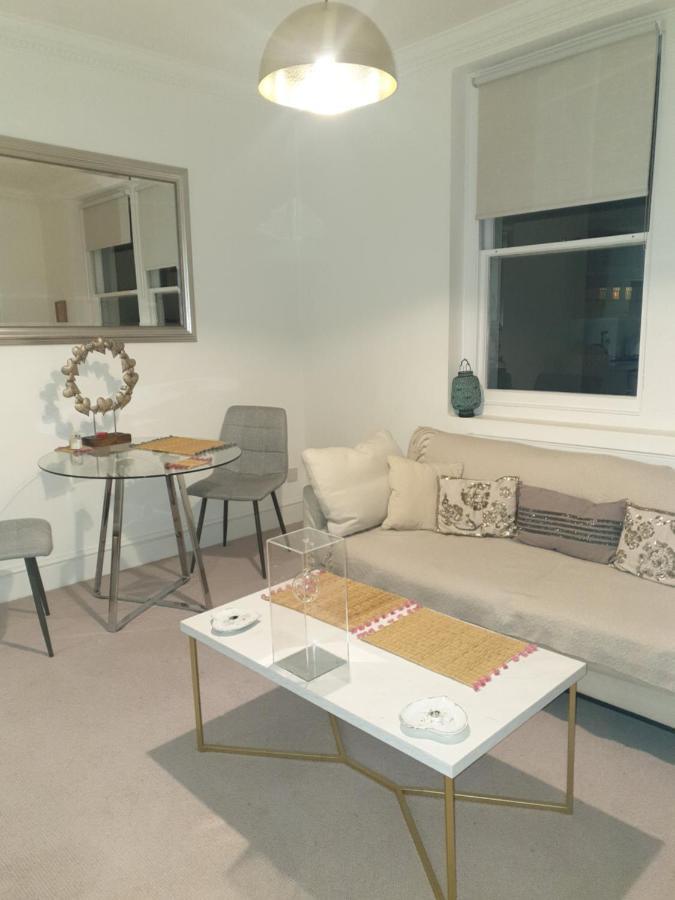 Beautiful One Bedroom Apartment Walking Distance To Paddington And Hyde Park Londyn Zewnętrze zdjęcie